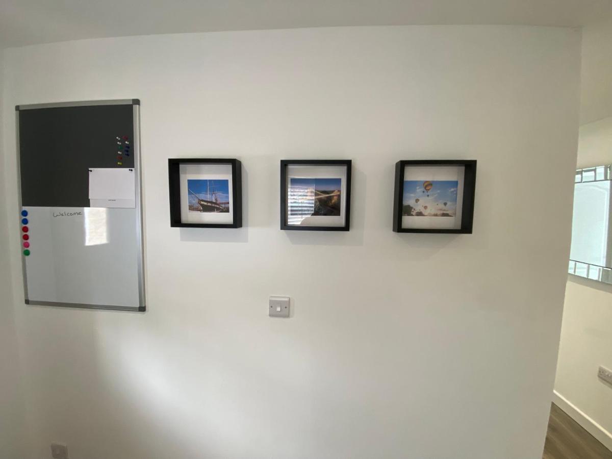 Modern 2 Bedroom Apartment, With Car Parking. Bitton Eksteriør bilde